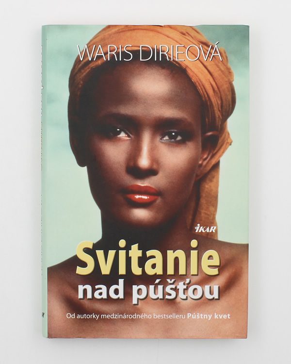 Svitanie nad púšťou